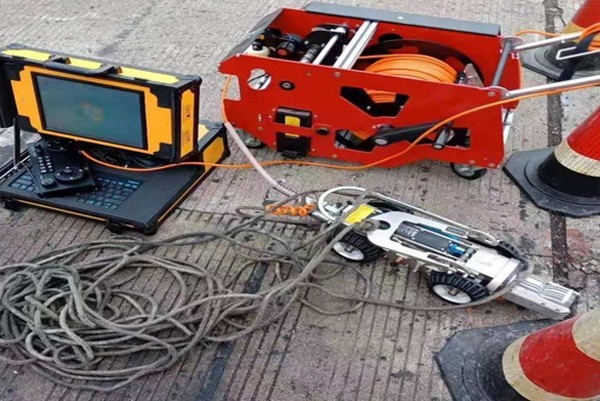 白水CCTV管道检测机器人